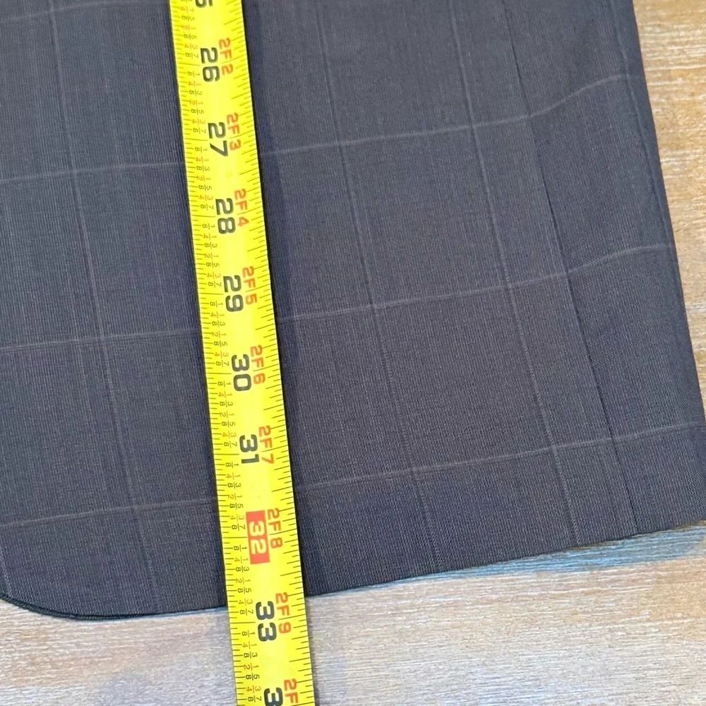 Vtg Burberry’s 100% Wool Blazer Grey Green Plaid 2 Button Closure Sz ~44‎